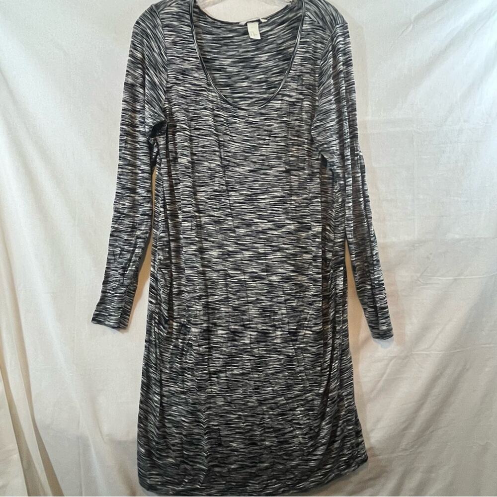 HM Mama maternity dress Size XL Black & White